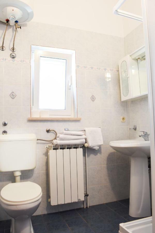 Rooms Ljubica Cres Luaran gambar